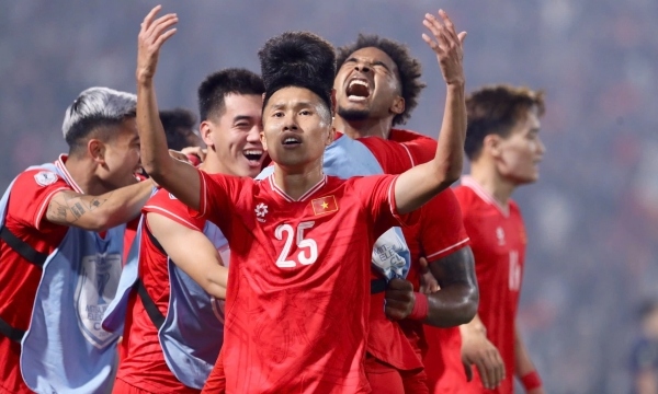 HLV Kim Sang-sik "săn đầu người" V-League, sẵn sàng cho Asian Cup 2027