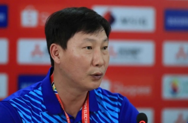 HLV Kim và giấc mơ ASEAN Cup: Mọi trái tim rung động; Bóng đá Việt Nam hãy bùng nổ