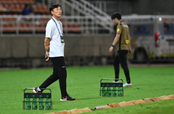 HLV Lào: "Tôi muốn vào chung kết SEA Games 33 và đánh bại Thái Lan"