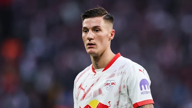 HLV Leipzig gieo sầu cho Arsenal trong thương vụ Benjamin Sesko