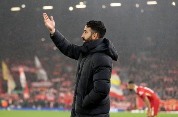Hòa Liverpool, Amorim đã tìm thấy câu trả lời cho tuyến giữa Man United