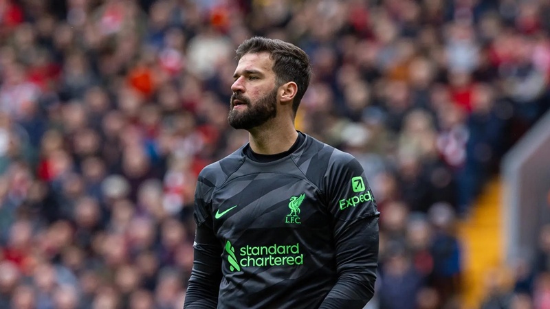 Hòa Man United, Liverpool thấy nhân tố đáng lo nơi hàng thủ