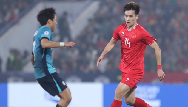 Hoàng Đức: Từ bữa tối lịch sử đến tiền vệ trung tâm xuất sắc nhất AFF Cup 2024