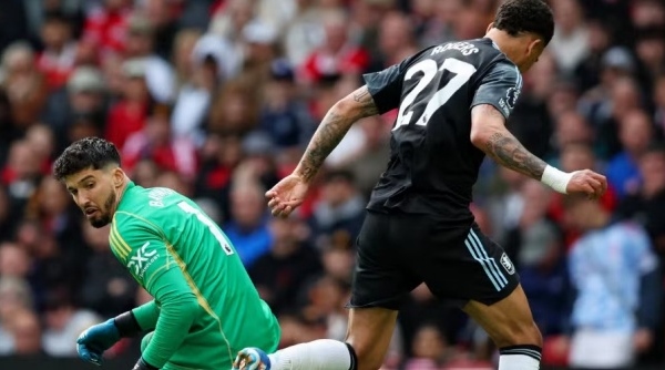 Hojlund và Bayindir gây thất vọng trong trận chia tay mùa giải của Man United