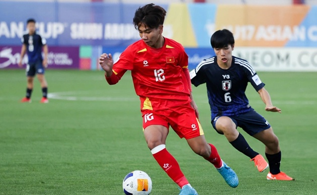 Huấn luyện viên Cristiano Roland hài lòng với màn trình diễn của U17 Việt Nam