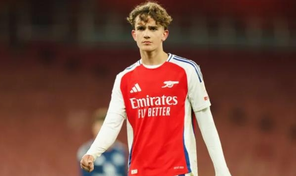 Huấn luyện viên của Arsenal tự hào về màn trình diễn cao cấp của Max Dowman
