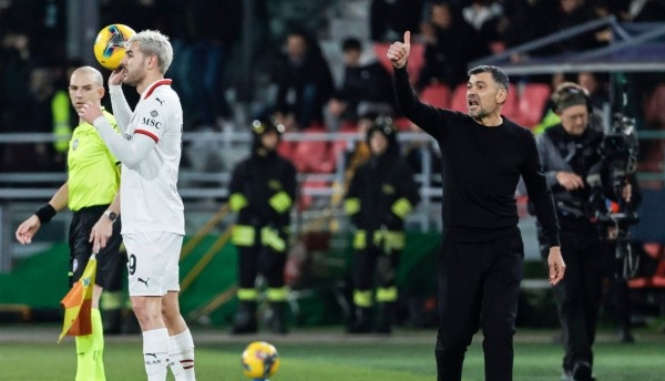 Huấn luyện viên Conceico phản ánh tin đồn không thỏa đáng của AC Milan