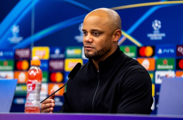Hủy diệt Leverkusen, Kompany lên tiếng cảnh báo học trò