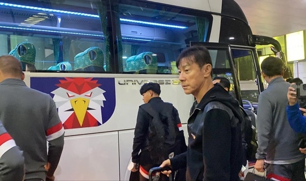 Indonesia đã đến Hà Nội chuẩn bị cho trận đấu với Việt Nam tại AFF Cup