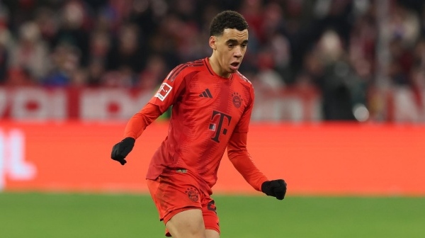 Jamal Musiala 'ngó lơ' Bayern, Barca mừng thầm