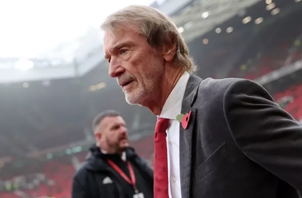 Jim Ratcliffe tiếp tục gây phẫn nộ ở MU