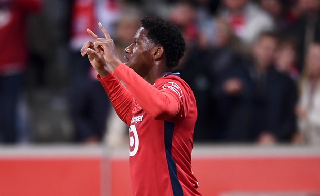 Jonathan David bùng nổ tại Champions League