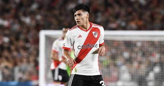 “Julian Alvarez mới” sẽ là món hời dành cho Arsenal