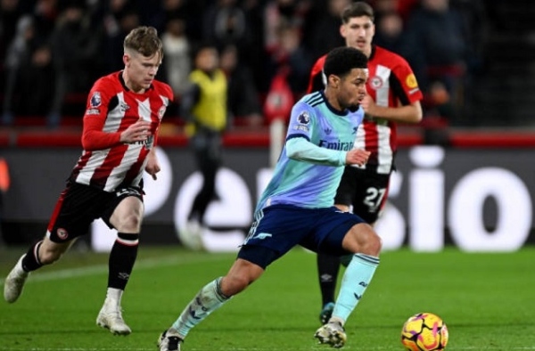 Jurrien Timber háo hức khi xem thần đồng Arsenal thi đấu
