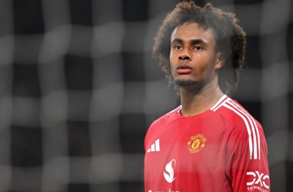Juve nhắm Zirkzee, người đại diện chuẩn bị đàm phán quan trọng với Man Utd