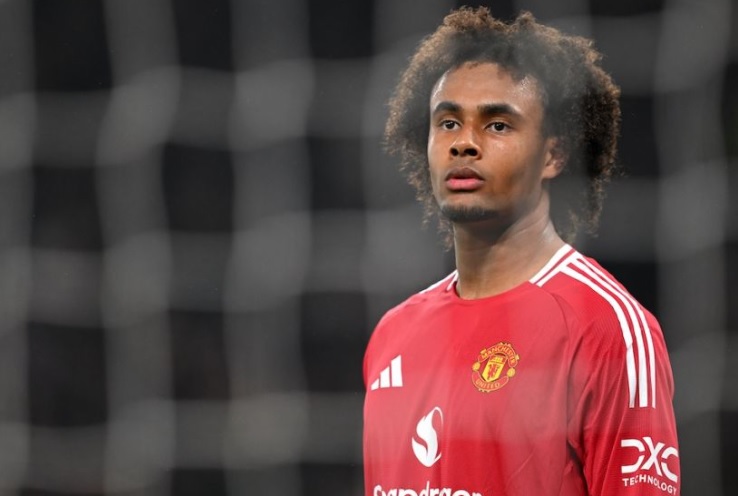 Juve nhắm Zirkzee, người đại diện chuẩn bị đàm phán quan trọng với Man Utd