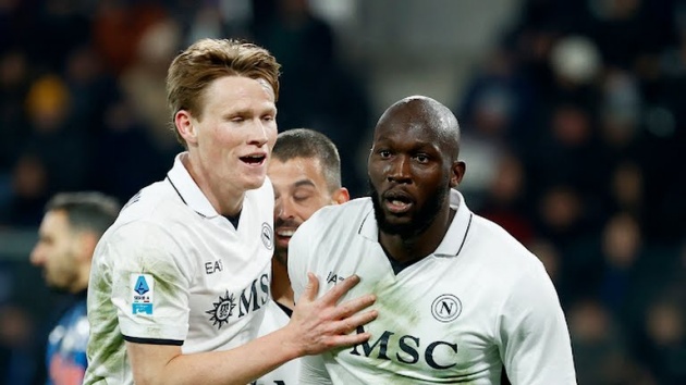 Juventus tạo khoảng cách 6 điểm với Milan; Lukaku tỏa sáng giúp Napoli ngược dòng trước Atalanta
