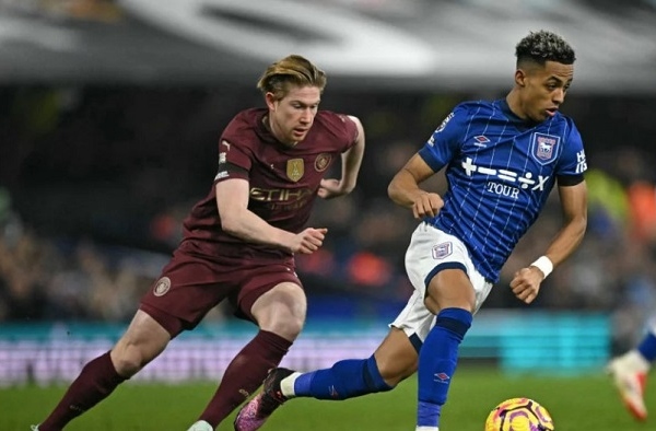 Kevin De Bruyne sánh ngang kỷ lục của Ryan Giggs