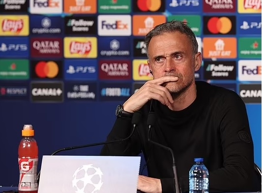 "Khi Liverpool bước vào Anfield, họ giống như Popeye đã mở hộp rau bina"