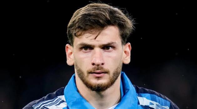Khvicha Kvaratskhelia nói lời chia tay đầy cảm xúc với Napoli