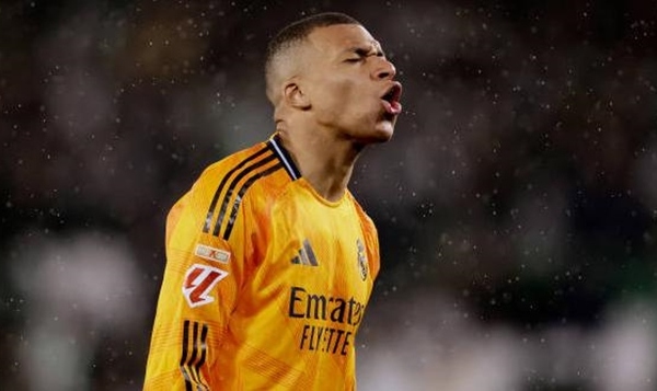 Kylian Mbappe có "bỏ lỡ" ở Real Madrid không?