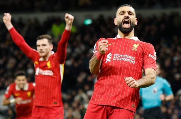 'Làm gỏi' Tottenham 6-3, ngòi nổ Salah đưa Liverpool bứt ra xa khỏi Chelsea