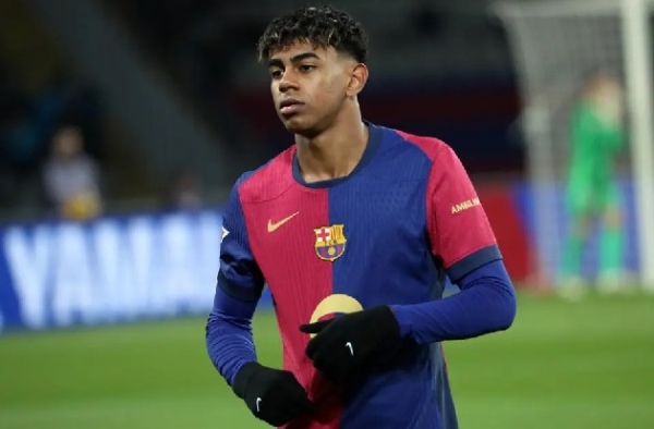 Lamine Yamal lại chấn thương và sự tắc trách của Barca