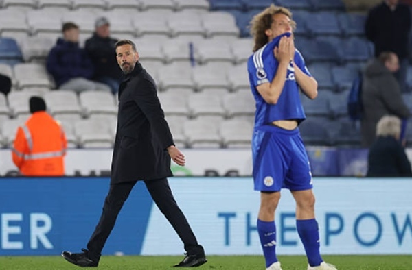 Leicester 0-3 Newcastle: Hồ sơ thảm họa của Van Nistrui; "Gà" Gaofei
