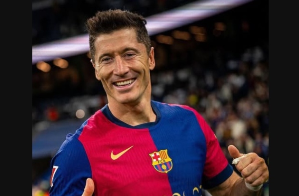 Lewandowski kéo dài thời hạn hợp đồng tại Barca