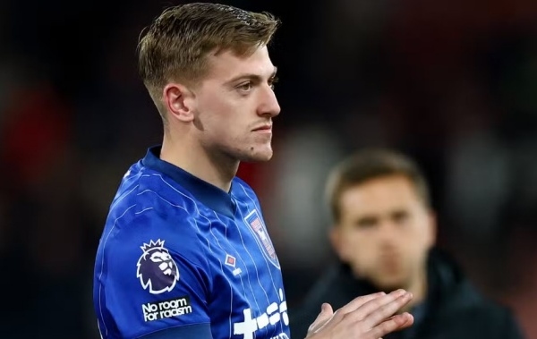 Liam Delap có thể trở thành Cole Palmer mới của Chelsea