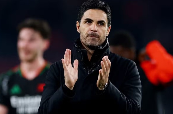 Liệu Andrea Berta sẽ mang đến tiền vệ giỏi nhất của Arsenal?