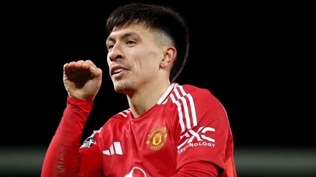 Lisandro Martinez thừa nhận MU thắng may mắn Fulham