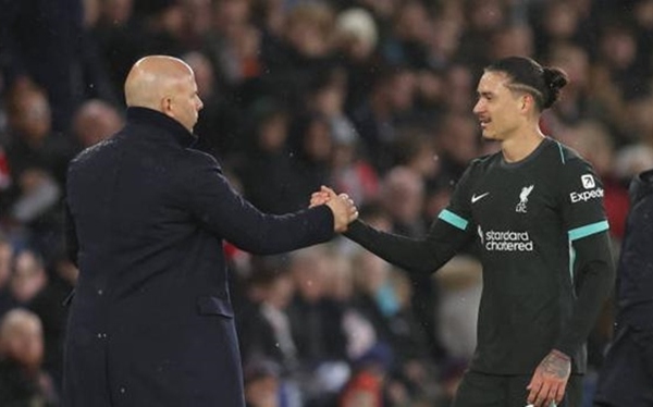 Liverpool có thể nâng cấp Darwin Nunez bằng tiền đạo đẳng cấp thế giới