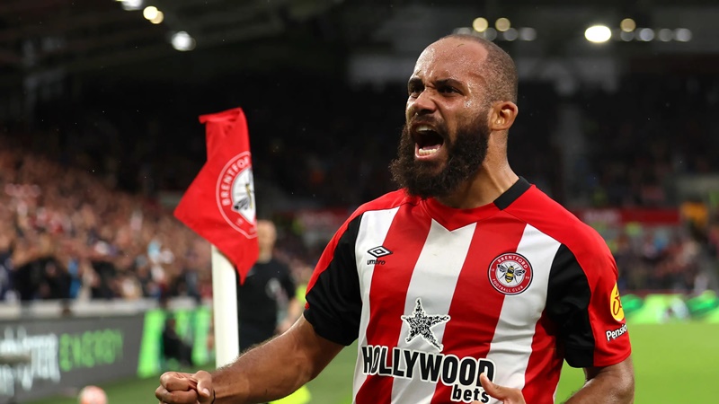 Liverpool nhắm Mbeumo thay thế Salah