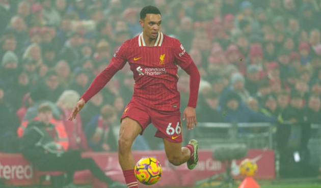Liverpool nhận quyết định choáng váng từ Alexander-Arnold, Real chờ đón tân binh