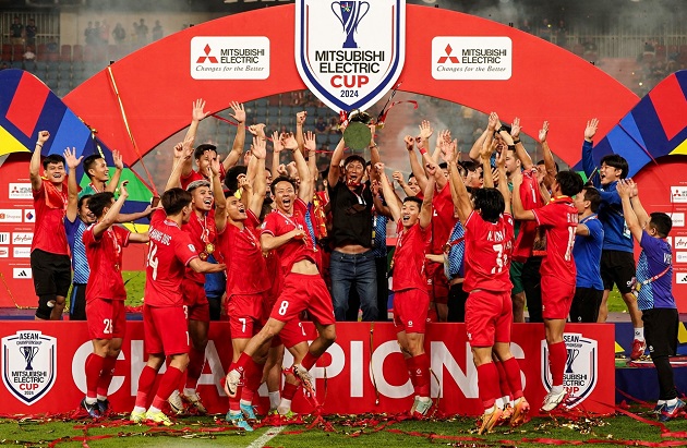 Lời khuyên của Kim Sang-sik cho tuyển thủ Việt trước tình huống thiếu "fair-play"