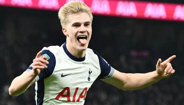 Lucas Bergvall: Tài năng trẻ 2 lần lỡ hẹn MU, tỏa sáng ở Tottenham