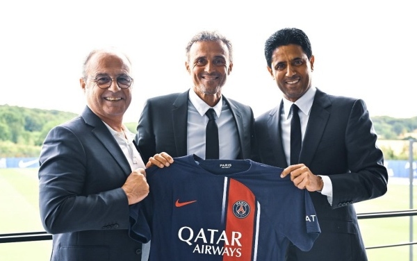 Luis Campos gia hạn với PSG, chấm dứt mọi đồn đoán về MU