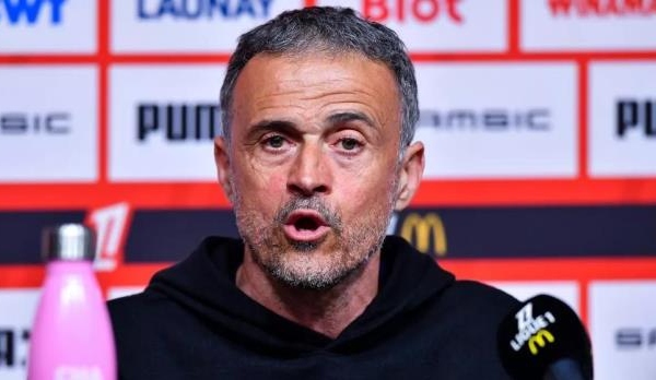 Luis Enrique thách thức PSG trở thành "bất khả chiến bại" đầu tiên trong lịch sử bóng đá Pháp
