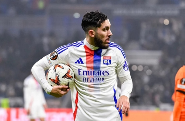 Lyon trở thành nạn nhân của cuộc chiến DAZN - Canal+