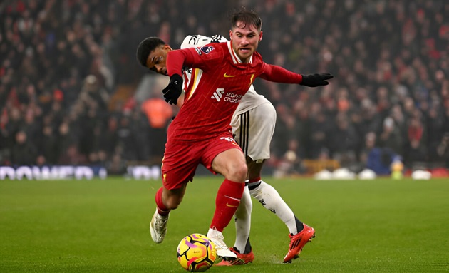 Mac Allister không hài lòng với kết quả hòa trước Man Utd