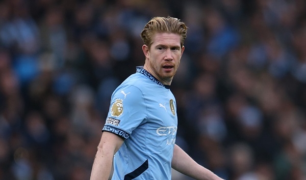 Man City để De Bruyne tự quyết định tương lai