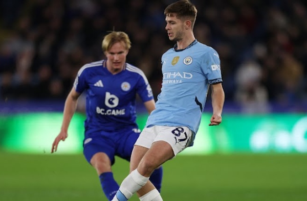 Man City chiến thắng, De Bruyne chỉ ra cái tên xứng đáng được khen ngợi