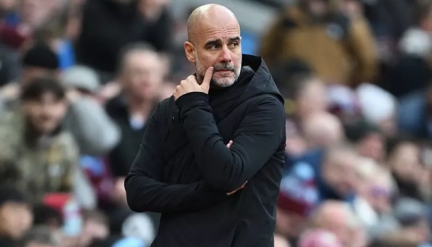 Man City lao dốc, Pep Guardiola vẫn khó từ chức