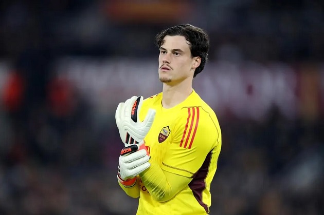 Man City nhắm được thủ môn thay thế Ederson