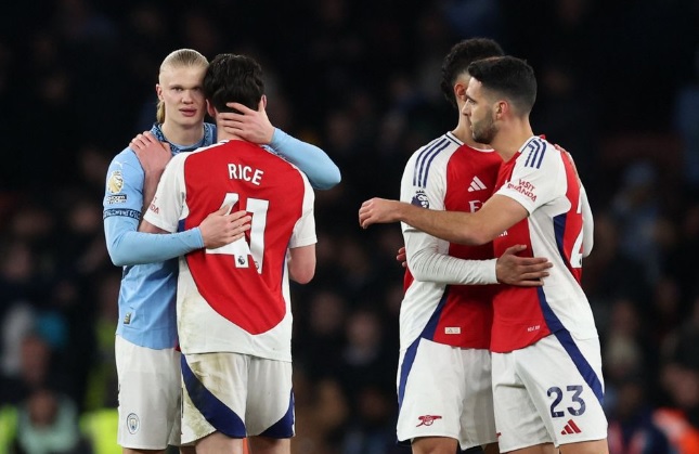 Man City thua thảm, cha của Haaland chế nhạo Arsenal