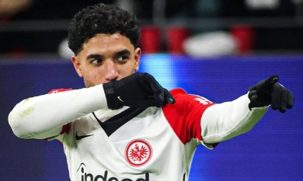 Man City 'trúng số' với Omar Marmoush