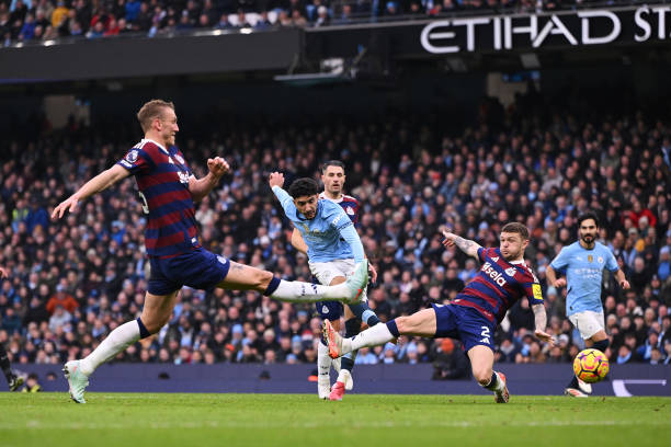 Man City và sức mạnh của đồng tiền