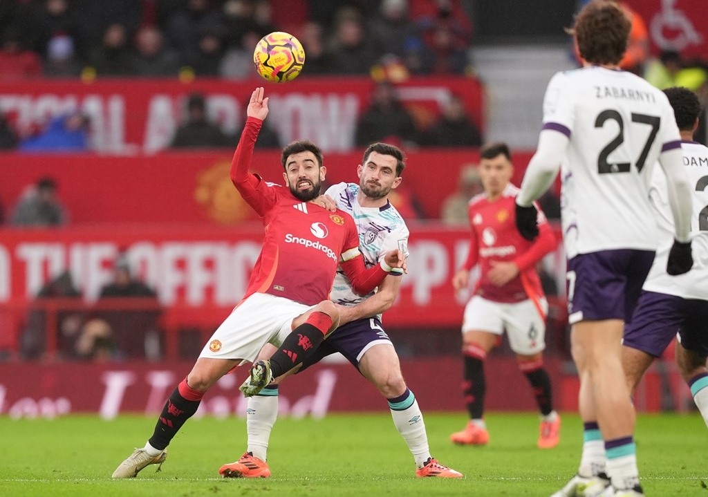 Man United gục ngã, thua tan tác Bournemouth