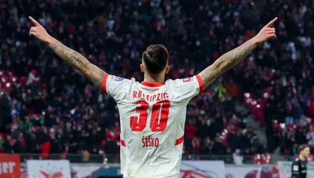 Man United tái gia nhập cuộc đua chiêu mộ Benjamin Sesko từ RB Leipzig